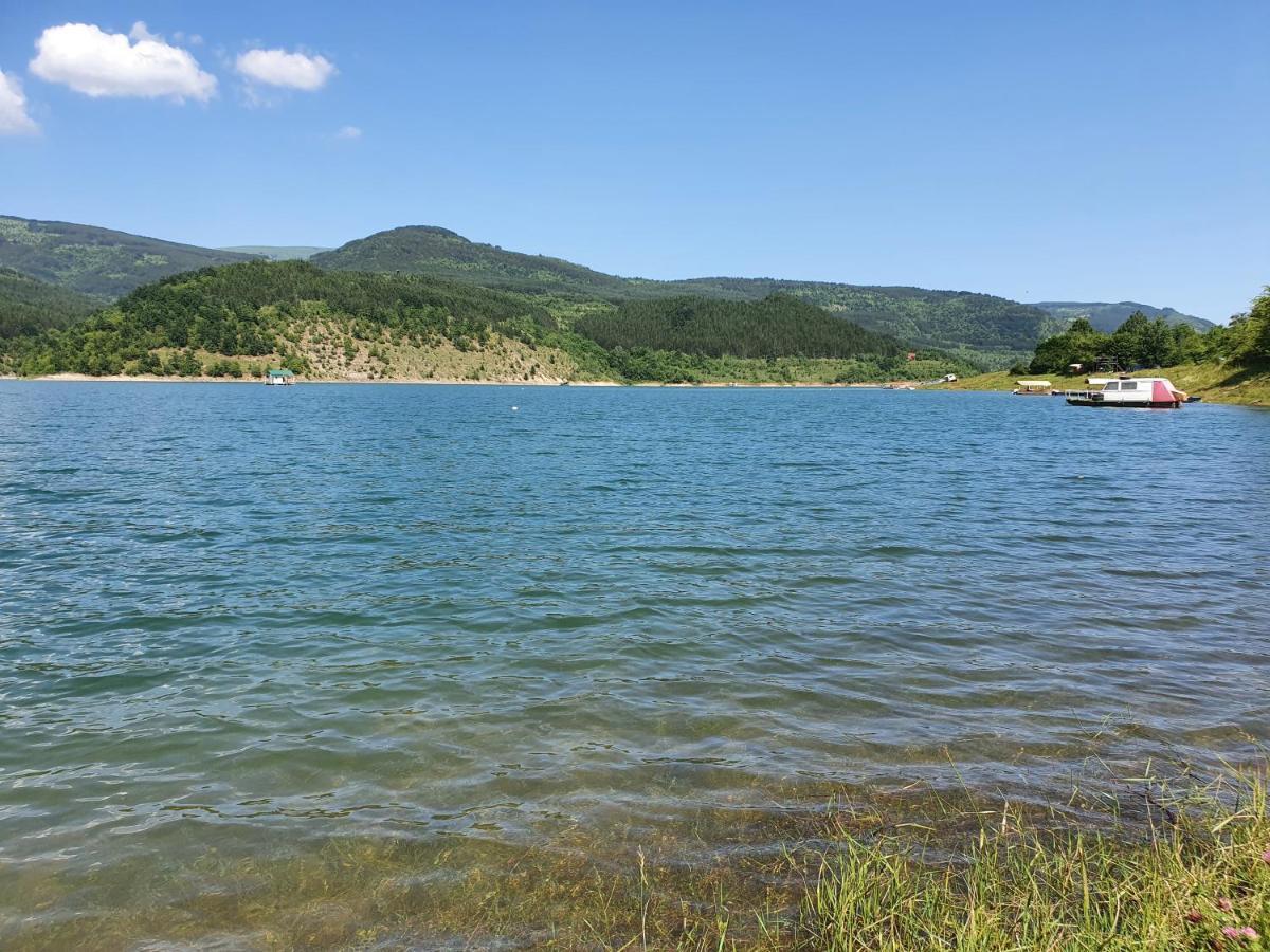 乡村民宿 Zavojsko Jezero Pirot - Smestaj Manic Gostusa